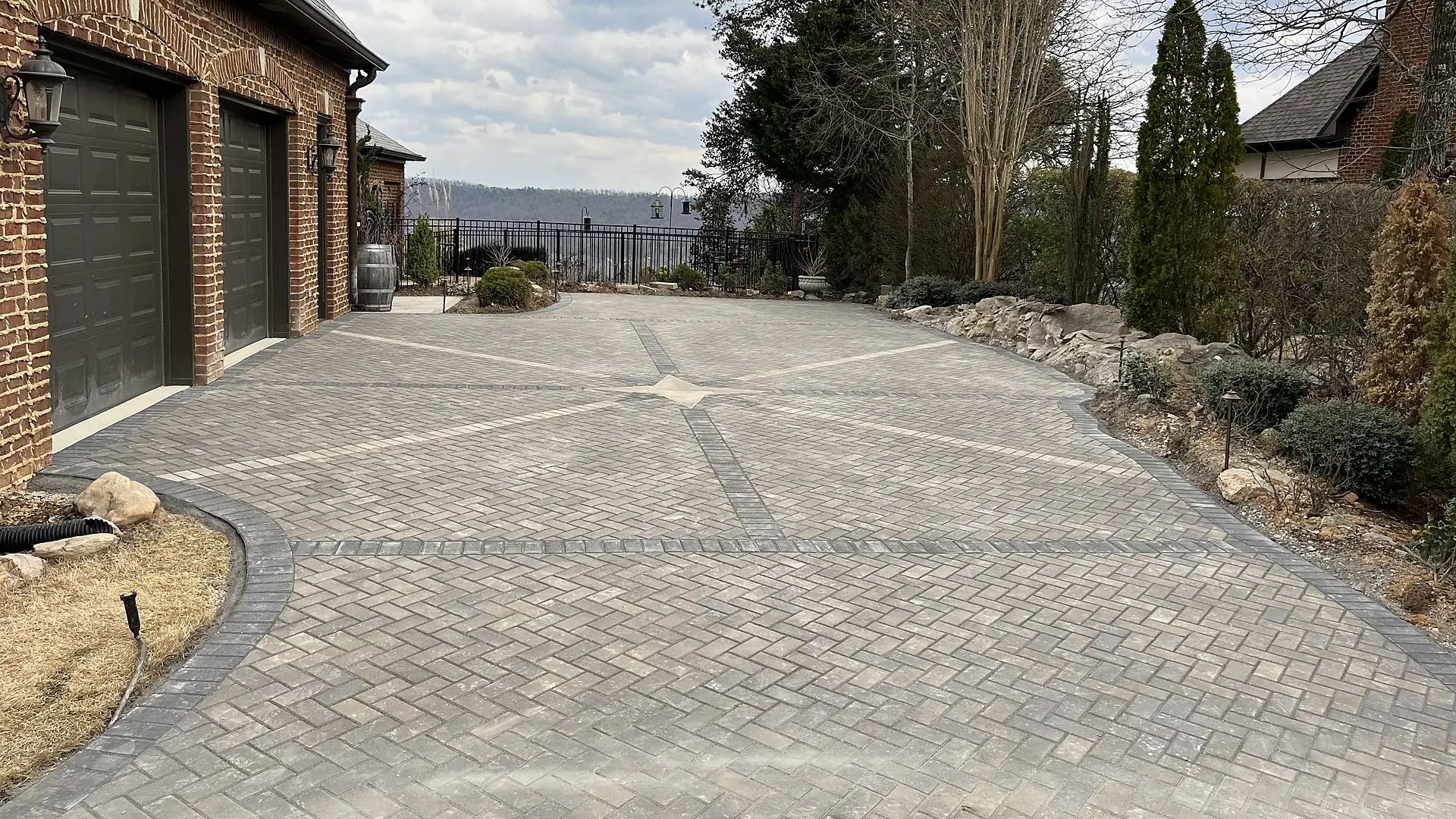 Custom Belgard Holland Stone driveway in Birmingham with decorative paving details